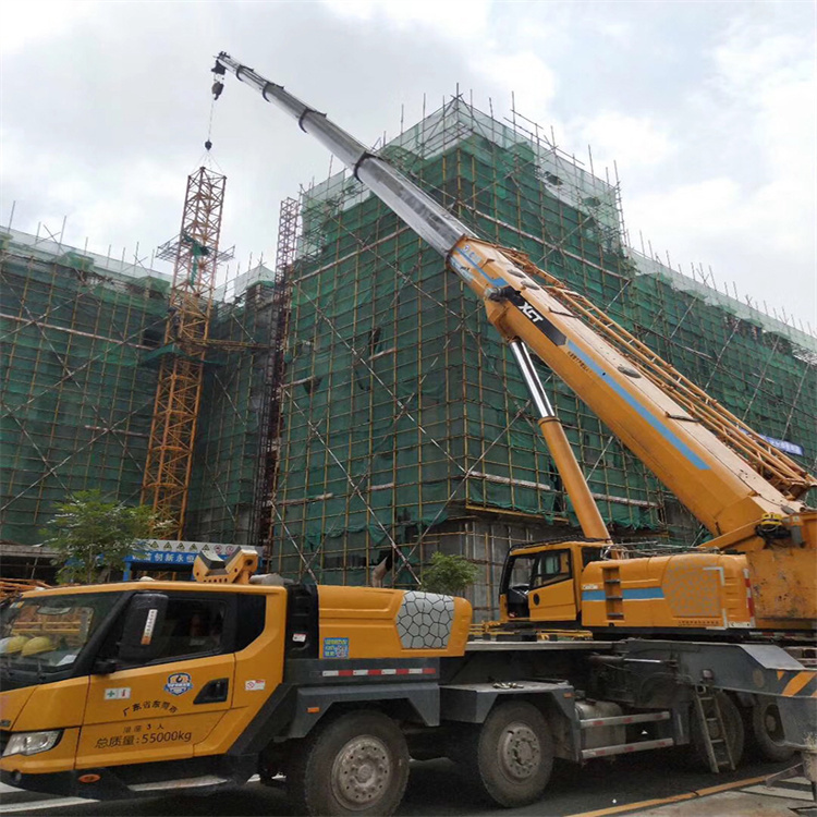 武平县谈谈吊车租赁需要注意的事项